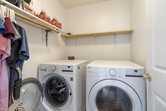 432 Meadow Creek Dr, Patterson, CA 95363