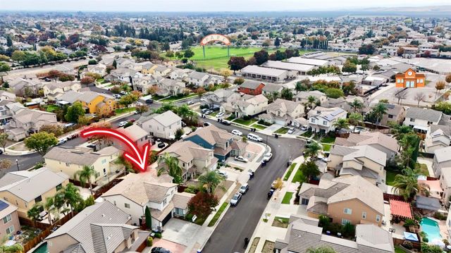 432 Meadow Creek Dr, Patterson, CA 95363