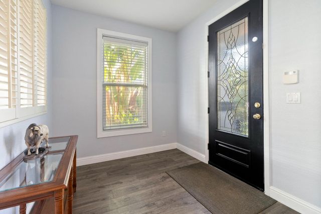 432 Meadow Creek Dr, Patterson, CA 95363