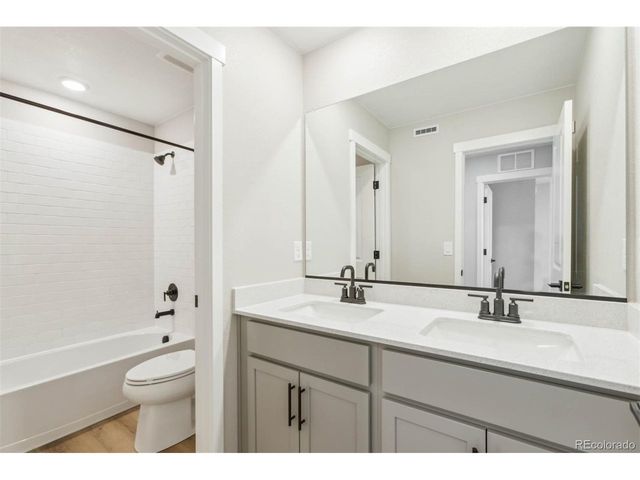 17843 E 94th Pl, Commerce City, CO 80022