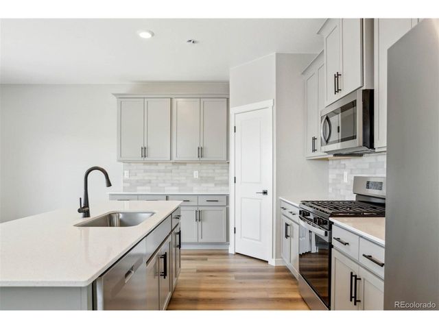 17843 E 94th Pl, Commerce City, CO 80022