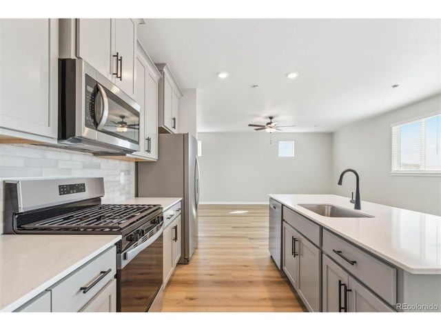 17843 E 94th Pl, Commerce City, CO 80022