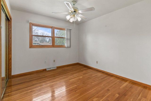 1859 NORTHPOINT STREET, Oshkosh, WI 54901