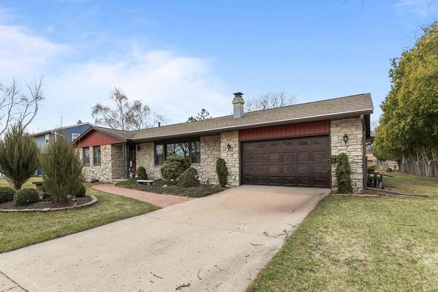 1859 NORTHPOINT STREET, Oshkosh, WI 54901