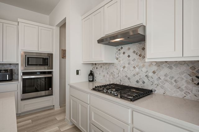 6201 Queens Path, North Richland Hills, TX 76180