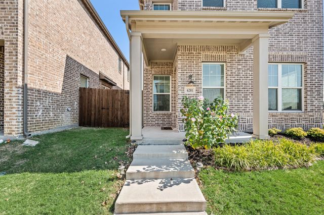 6201 Queens Path, North Richland Hills, TX 76180