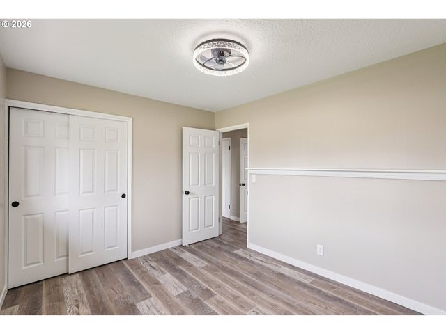 18021 Se MILL Ct, Portland, OR 97233