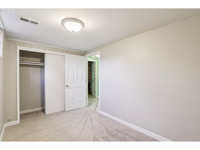 18021 Se MILL Ct, Portland, OR 97233