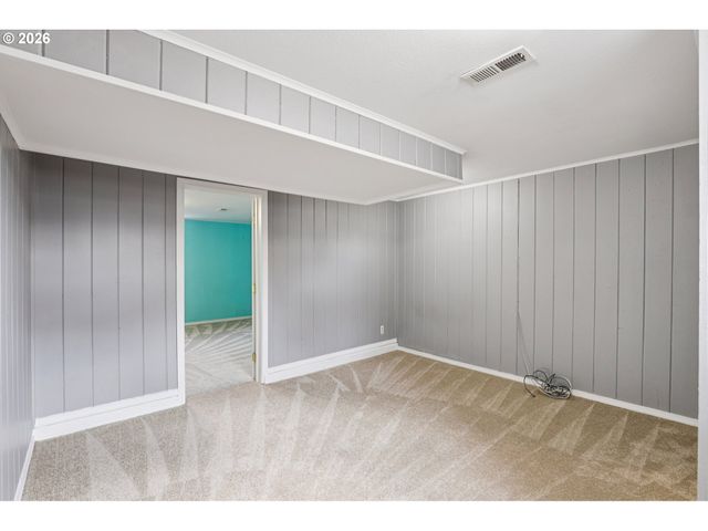 18021 Se MILL Ct, Portland, OR 97233