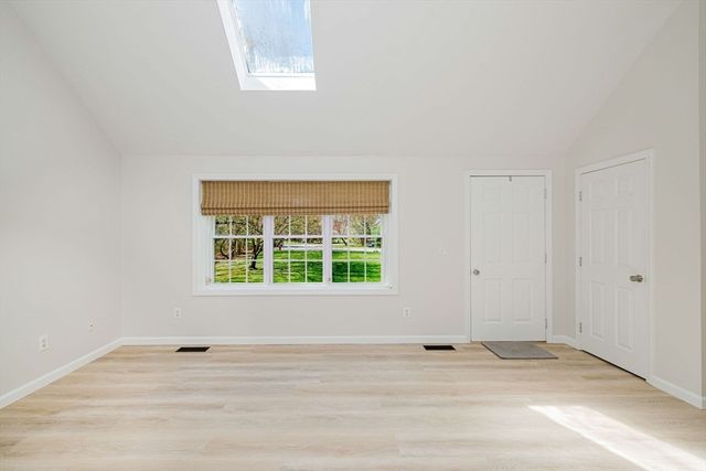 145 Shag Bark Rd, Taunton, MA 02780
