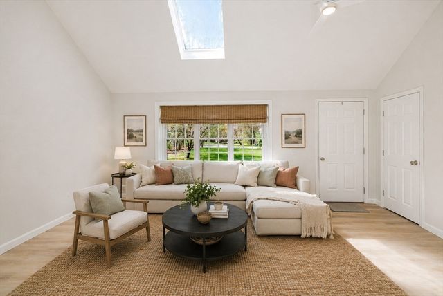 145 Shag Bark Rd, Taunton, MA 02780
