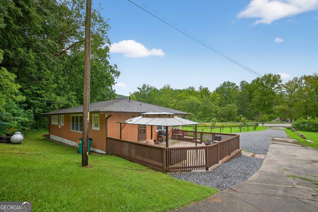 8 Taylor Road, Helen, GA 30545