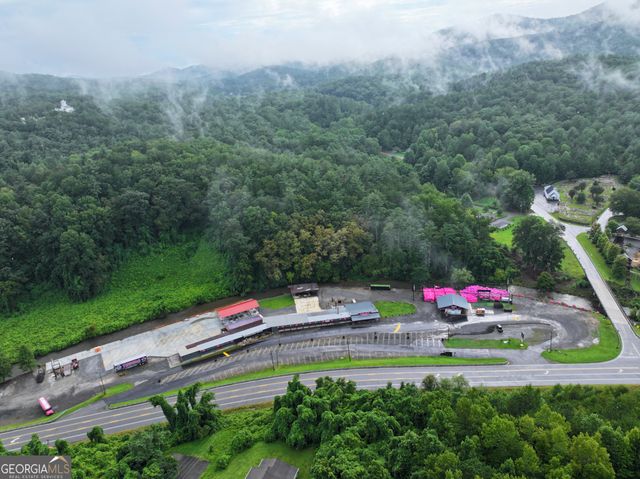 8 Taylor Road, Helen, GA 30545