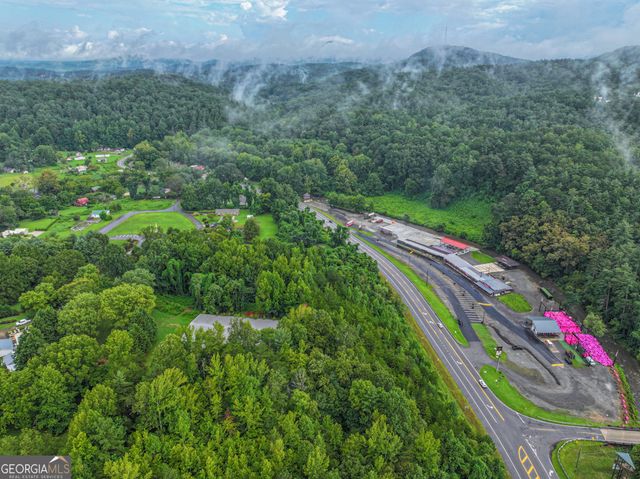 8 Taylor Road, Helen, GA 30545