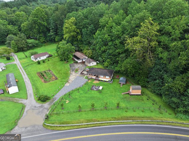 8 Taylor Road, Helen, GA 30545