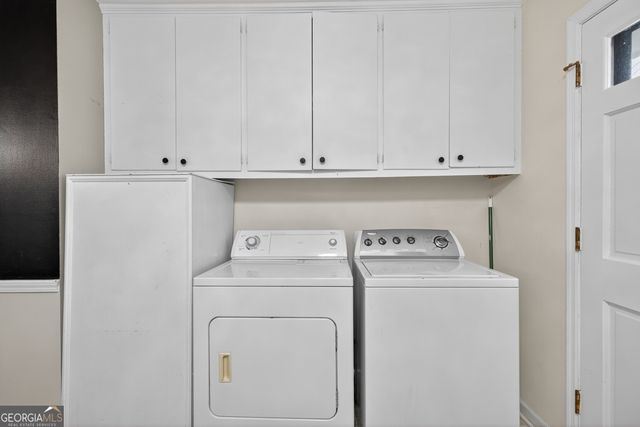 8 Taylor Road, Helen, GA 30545