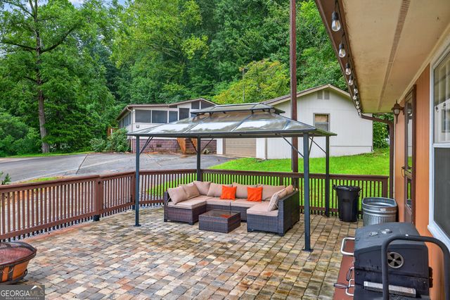 8 Taylor Road, Helen, GA 30545