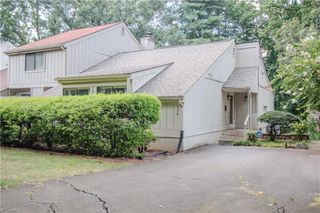 328 Lamplighter Circle, Winston-salem, NC 27104