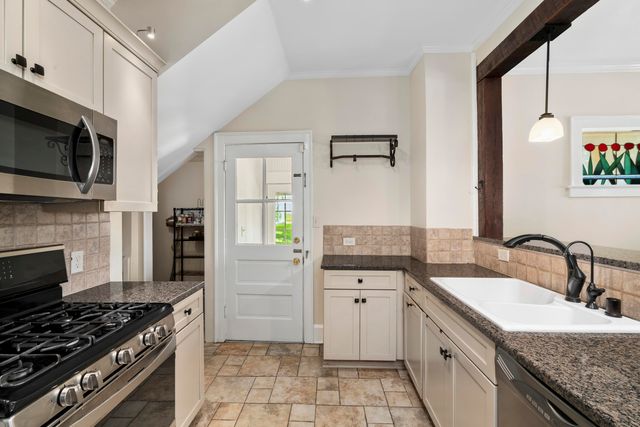 111 Edgemoor Drive, Lexington, KY 40503