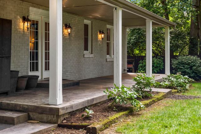 111 Edgemoor Drive, Lexington, KY 40503