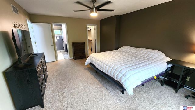 5406 NW 4th Street, Lincoln, NE 68521