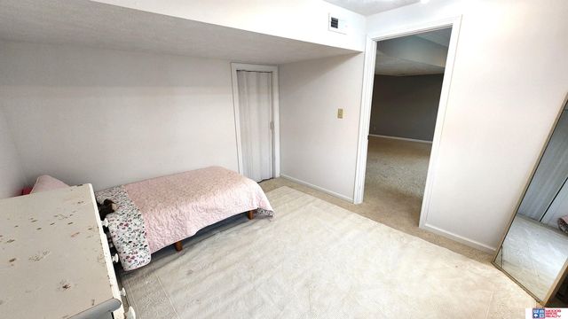 5406 NW 4th Street, Lincoln, NE 68521