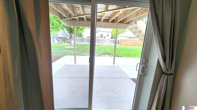 5406 NW 4th Street, Lincoln, NE 68521