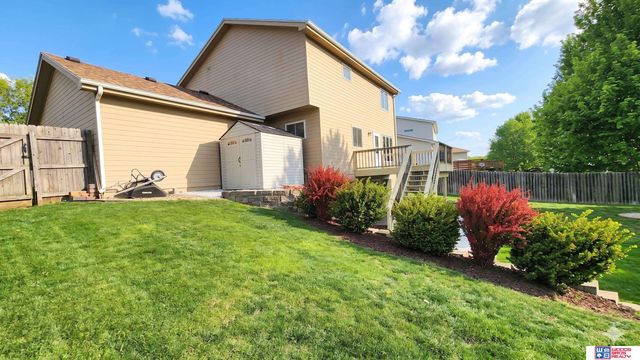 5406 NW 4th Street, Lincoln, NE 68521