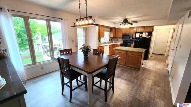 5406 NW 4th Street, Lincoln, NE 68521