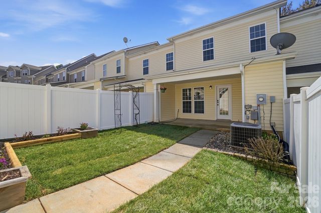 13938 Cypress Woods Drive, Huntersville, NC 28078