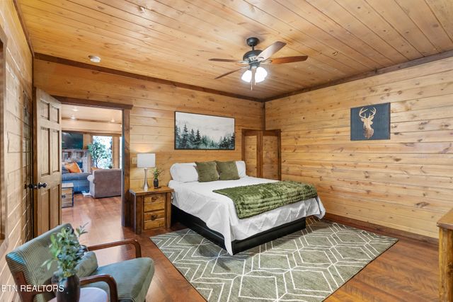 2822 Owens Ridge Way, Sevierville, TN 37876