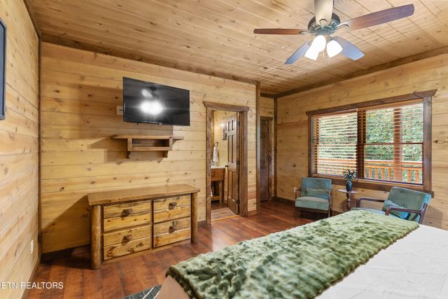 2822 Owens Ridge Way, Sevierville, TN 37876