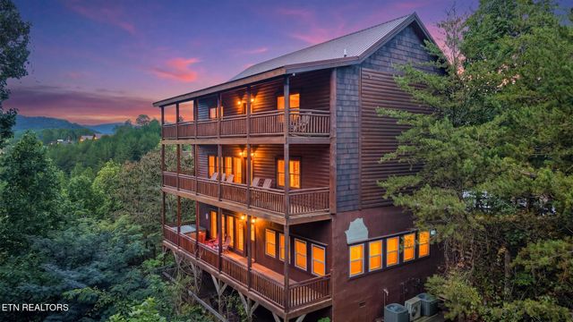 2822 Owens Ridge Way, Sevierville, TN 37876