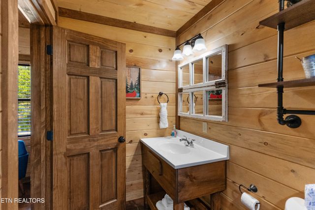 2822 Owens Ridge Way, Sevierville, TN 37876