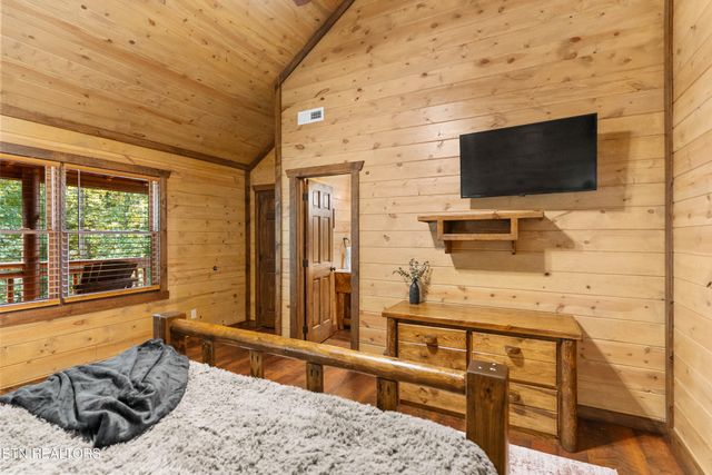2822 Owens Ridge Way, Sevierville, TN 37876