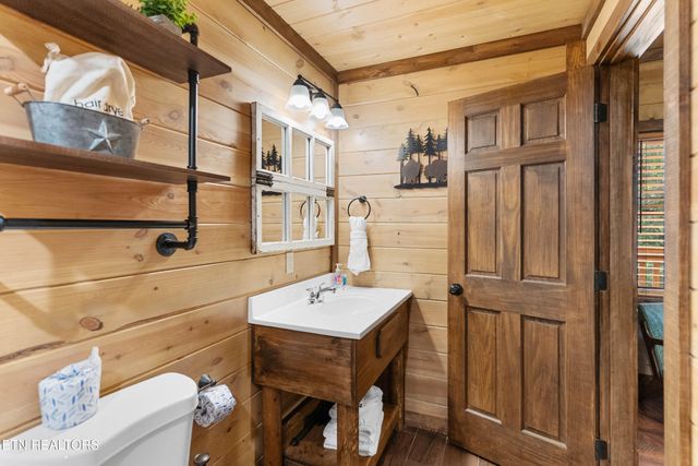 2822 Owens Ridge Way, Sevierville, TN 37876