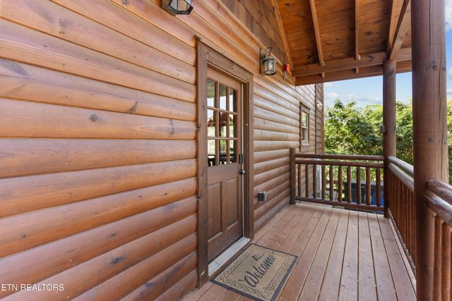 2822 Owens Ridge Way, Sevierville, TN 37876