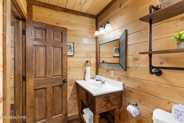 2822 Owens Ridge Way, Sevierville, TN 37876