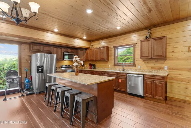 2822 Owens Ridge Way, Sevierville, TN 37876