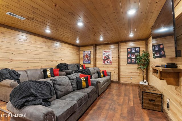 2822 Owens Ridge Way, Sevierville, TN 37876