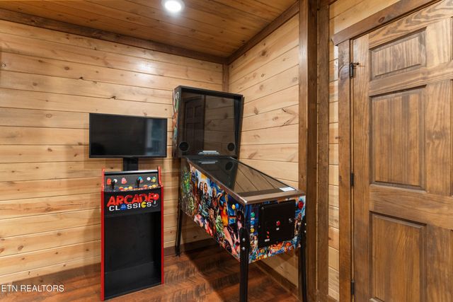 2822 Owens Ridge Way, Sevierville, TN 37876
