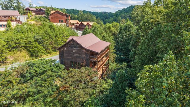 2822 Owens Ridge Way, Sevierville, TN 37876