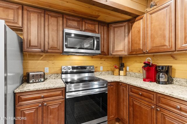 2822 Owens Ridge Way, Sevierville, TN 37876