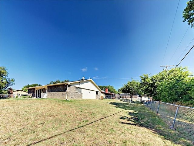 627 Mckown Drive, Mansfield, TX 76063