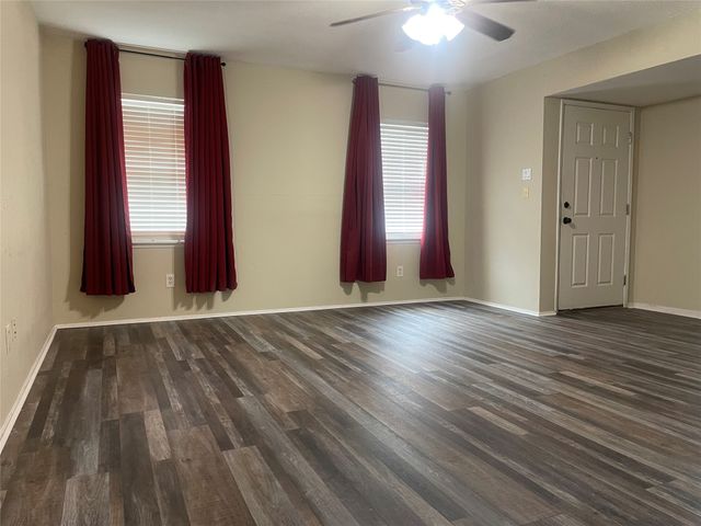 627 Mckown Drive, Mansfield, TX 76063