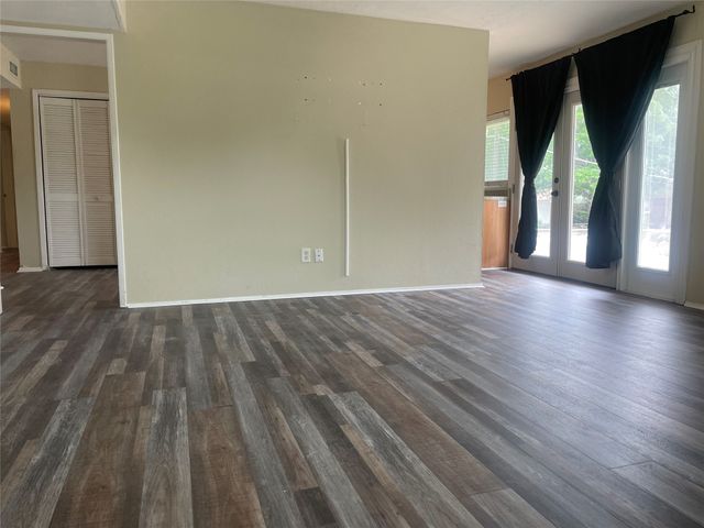 627 Mckown Drive, Mansfield, TX 76063