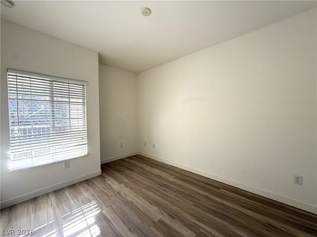 6160 Rumrill Street 210, Las Vegas, NV 89113