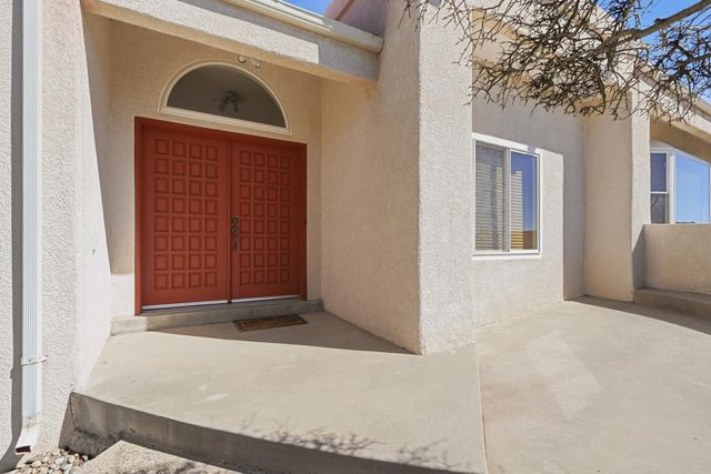 900 Piedra Larga Place NE, Albuquerque, NM 87123