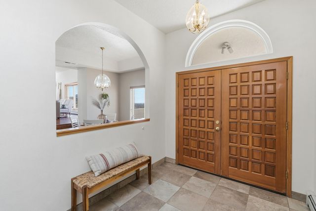 900 Piedra Larga Place NE, Albuquerque, NM 87123