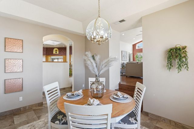 900 Piedra Larga Place NE, Albuquerque, NM 87123